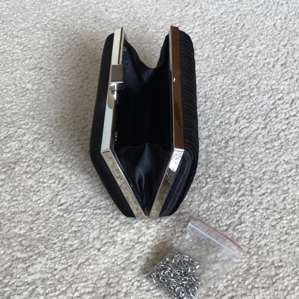 Small Evening Bag - Picture 5 of 6